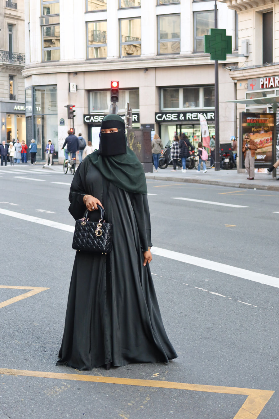 Abaya Médina – Collection Signature Divine