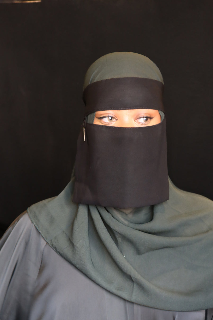 Niqab Diamant court – Élégance Saoudienne