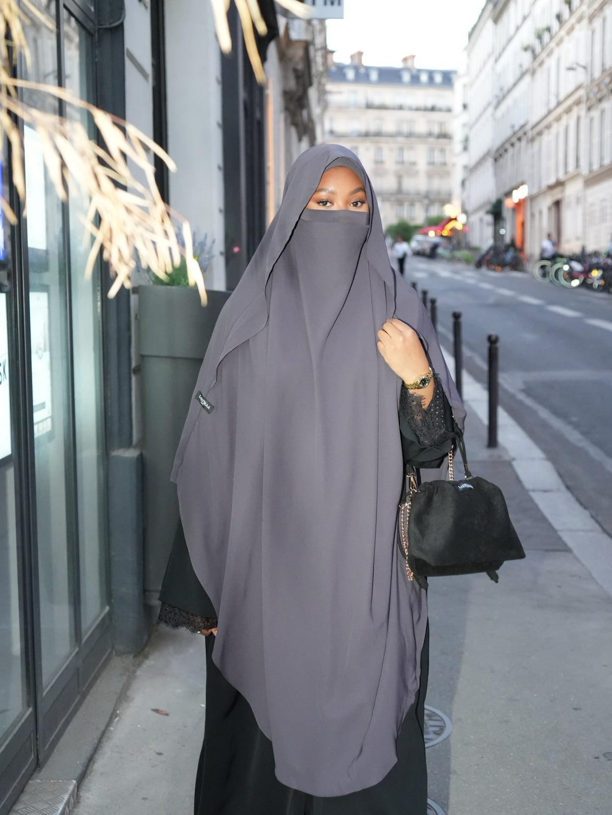 N O O R  A L – H A Y A A Opaque