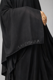 H I J E B   S I G N A T U R E