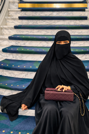 H I J E B   S I G N A T U R E